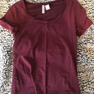 maroon scoop neck tee